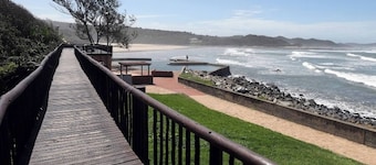 Tranquil 1-Bedroom Apartment Near Gonubie Beach