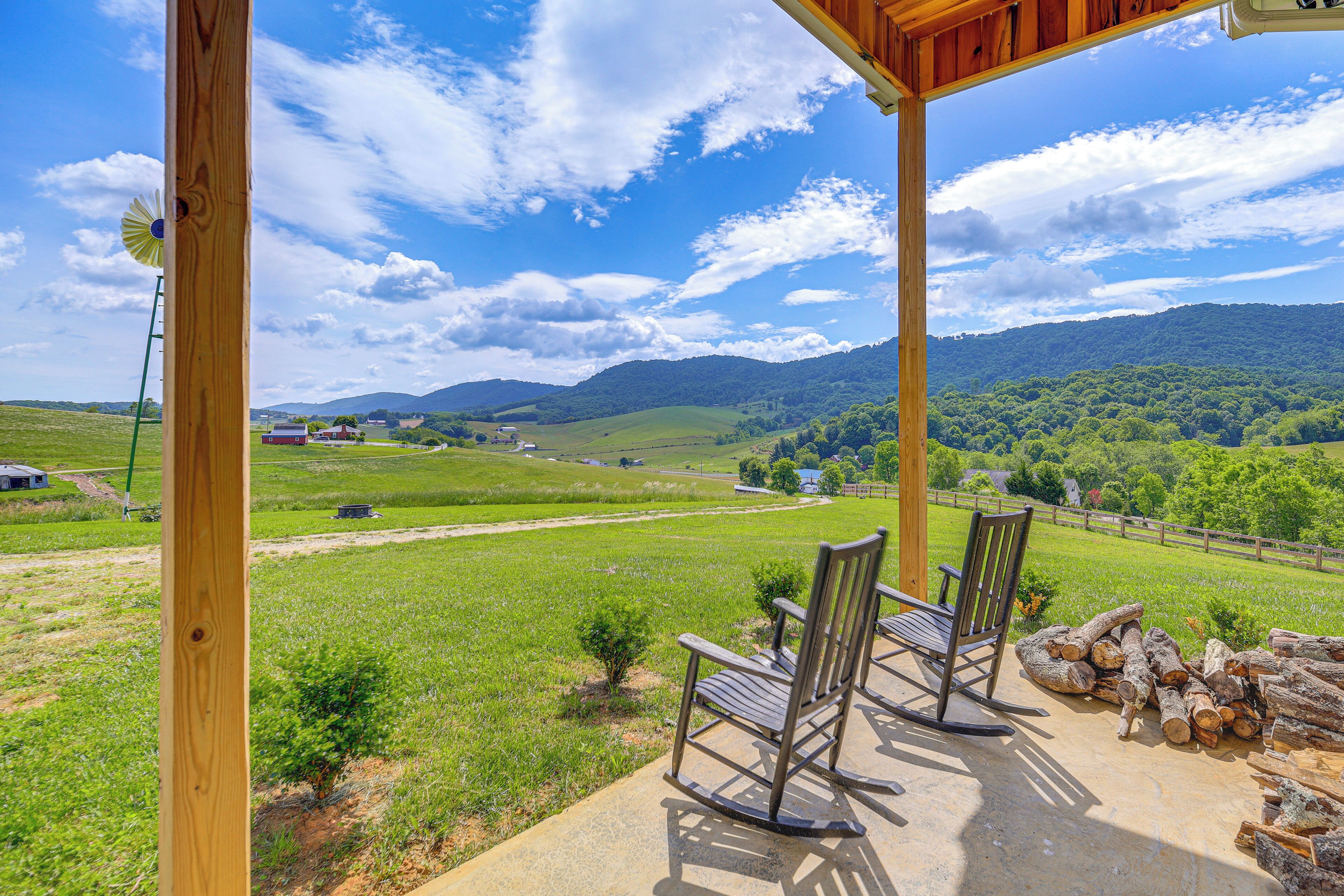 Sparta Vacation Rental | 1BR | 1.5BA | 534 Sq Ft