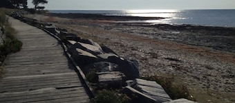Large studio seaside Rhuys peninsula ST Jacques point SARZEAU
