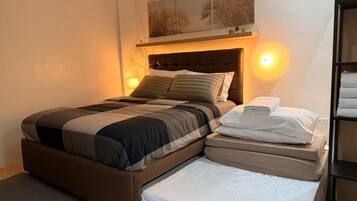 1 bedroom, iron/ironing board, free WiFi, bed sheets