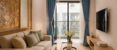 Apartment, 2 Bedrooms, Balcony | Living area