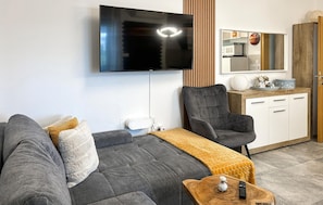 TV - Amazing apartment in Medulin with WiFi (Medulin)