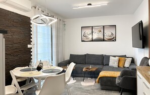 TV - Amazing apartment in Medulin with WiFi (Medulin)
