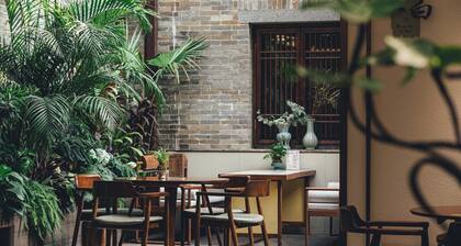 Luoyang Yunhuali Hotel