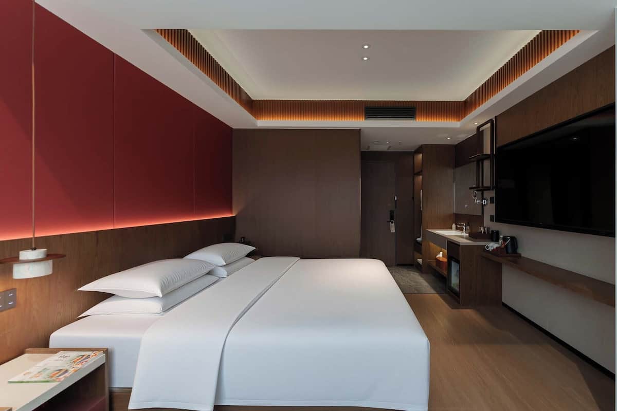 Ropa de cama de alta calidad, minibar y escritorio 
