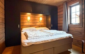 4 bedrooms, free WiFi