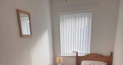 Cozy Egremont Apartment With Free Parking & Wifi