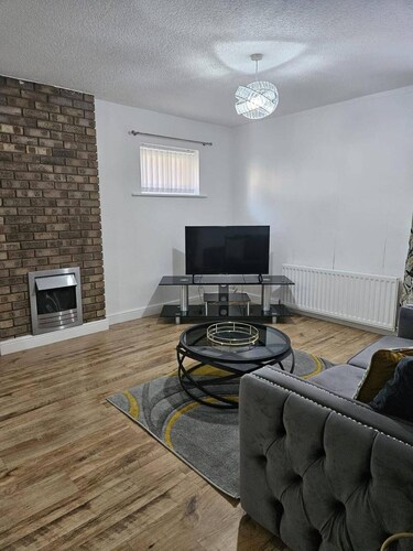 Cozy Egremont Apartment With Free Parking & Wifi