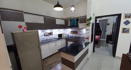 1 BR Apt | Near Airport & Jinnah Icon Mall
