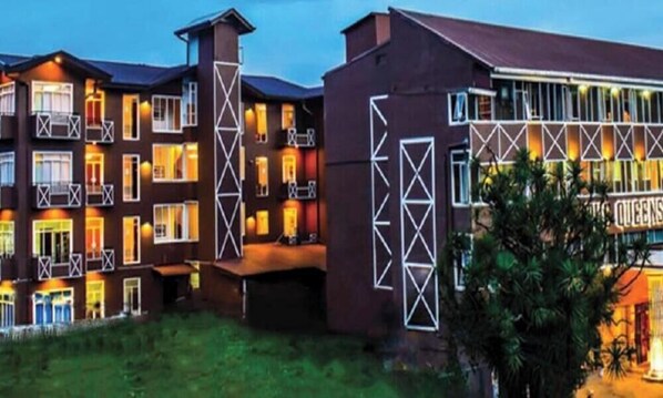 Exterior - Queensbury City Hotel - Nuwaraeliya (Nuwaraeliya)