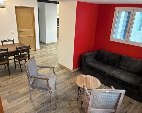 Logement entier : appartement - Canet-de-Salars, France