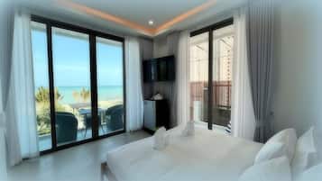 Panoramic Double Room, Beach View | Blackout curtains, soundproofing, free WiFi