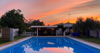 Posada Aurora | Holiday home with swimming pool, donkeys & horses near Córdoba
