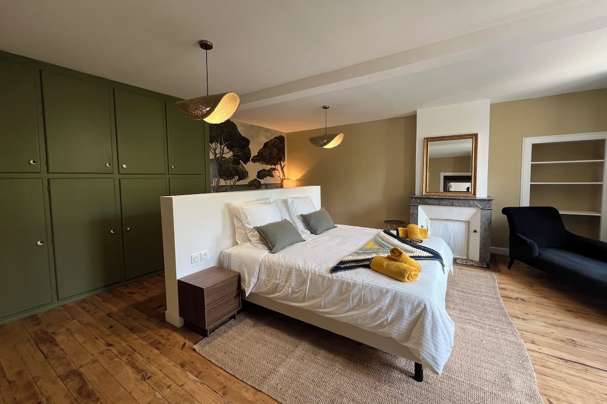 Chambre Odette et Roland  | Free WiFi, bed sheets