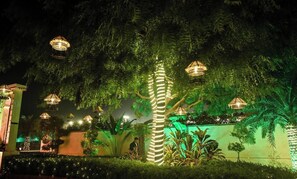 Property grounds - The Village Lake Resort Varanasi (Pindra)