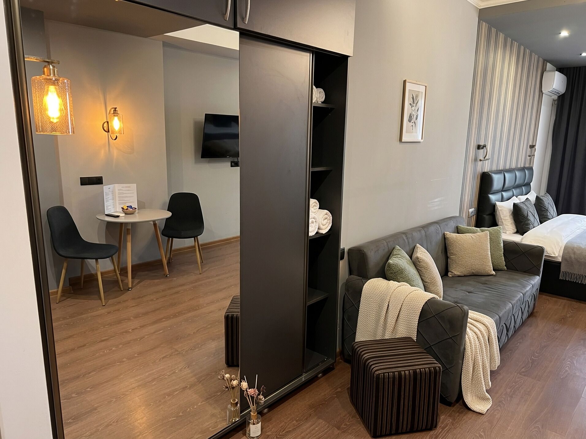 Comfort Apartment, River View | Living area