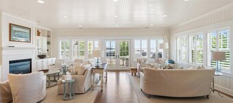 Harbor Cottage: 4 BR, 3.5 BA Cottage in Harbor Springs , Sleeps 12