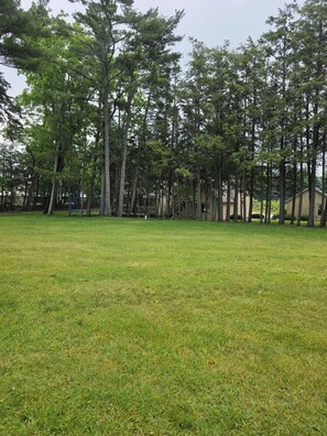Property grounds - 5 acres, Lake access, boat ramp, sand beach, 4 car garage, 20 min.to IN / MI bor (St. Joseph)