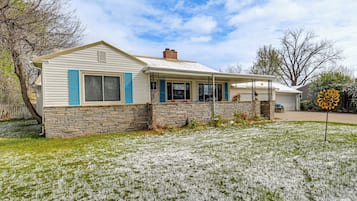 House (2 Bedrooms) | Front of property