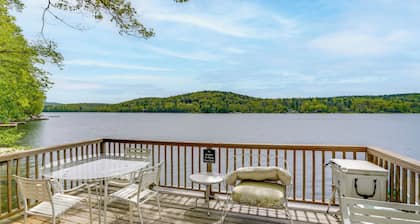 Waterfront Berkshires Studio w/ Dock on Goose Pond