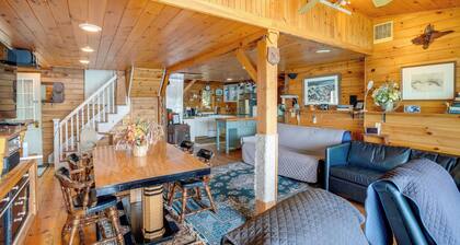 Lakeside Berkshires Cabin w/ Private Dock & Views