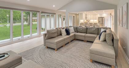 Game Room! Upscale Family Retreat in Murfreesboro