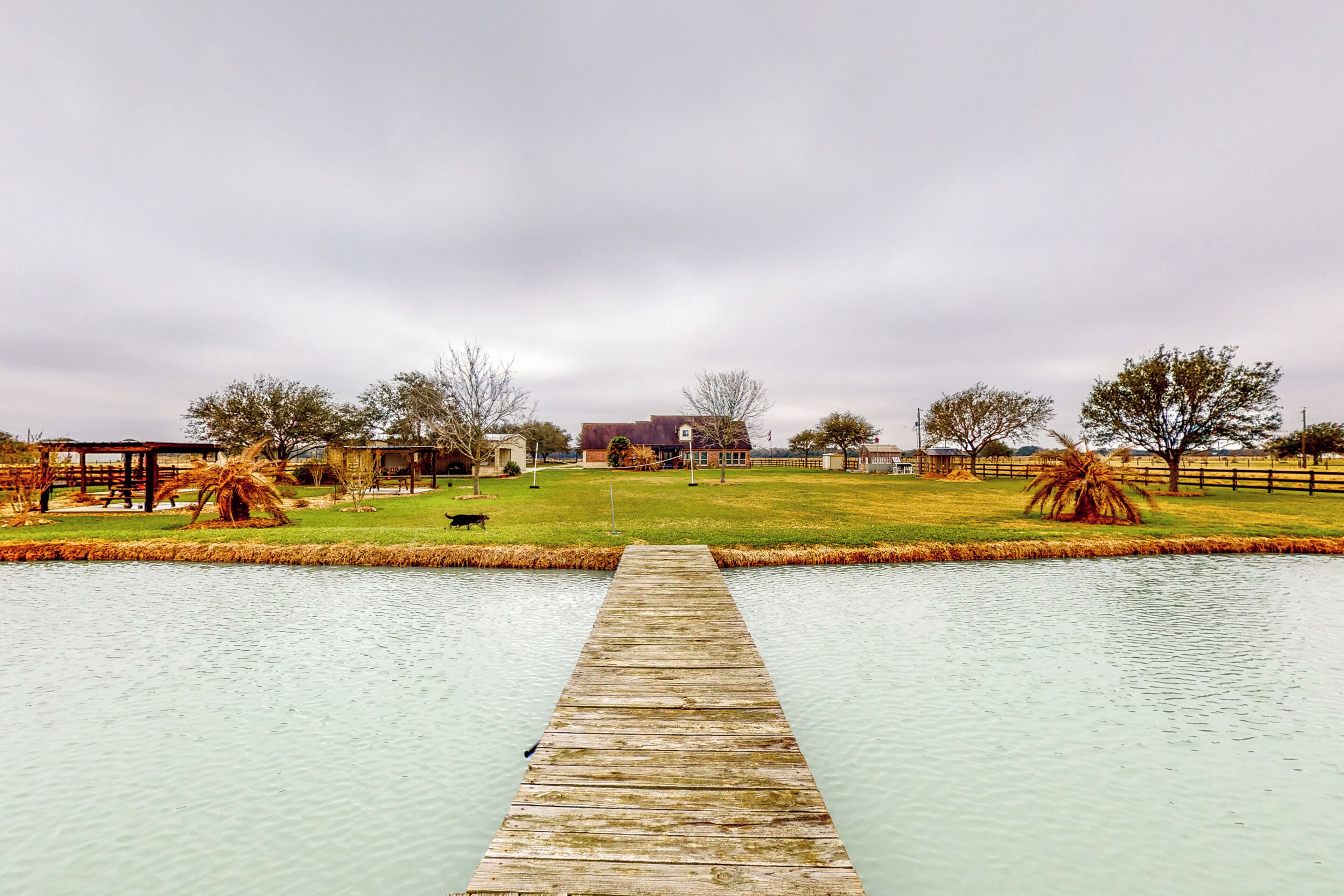House (4 Bedrooms) | Front of property