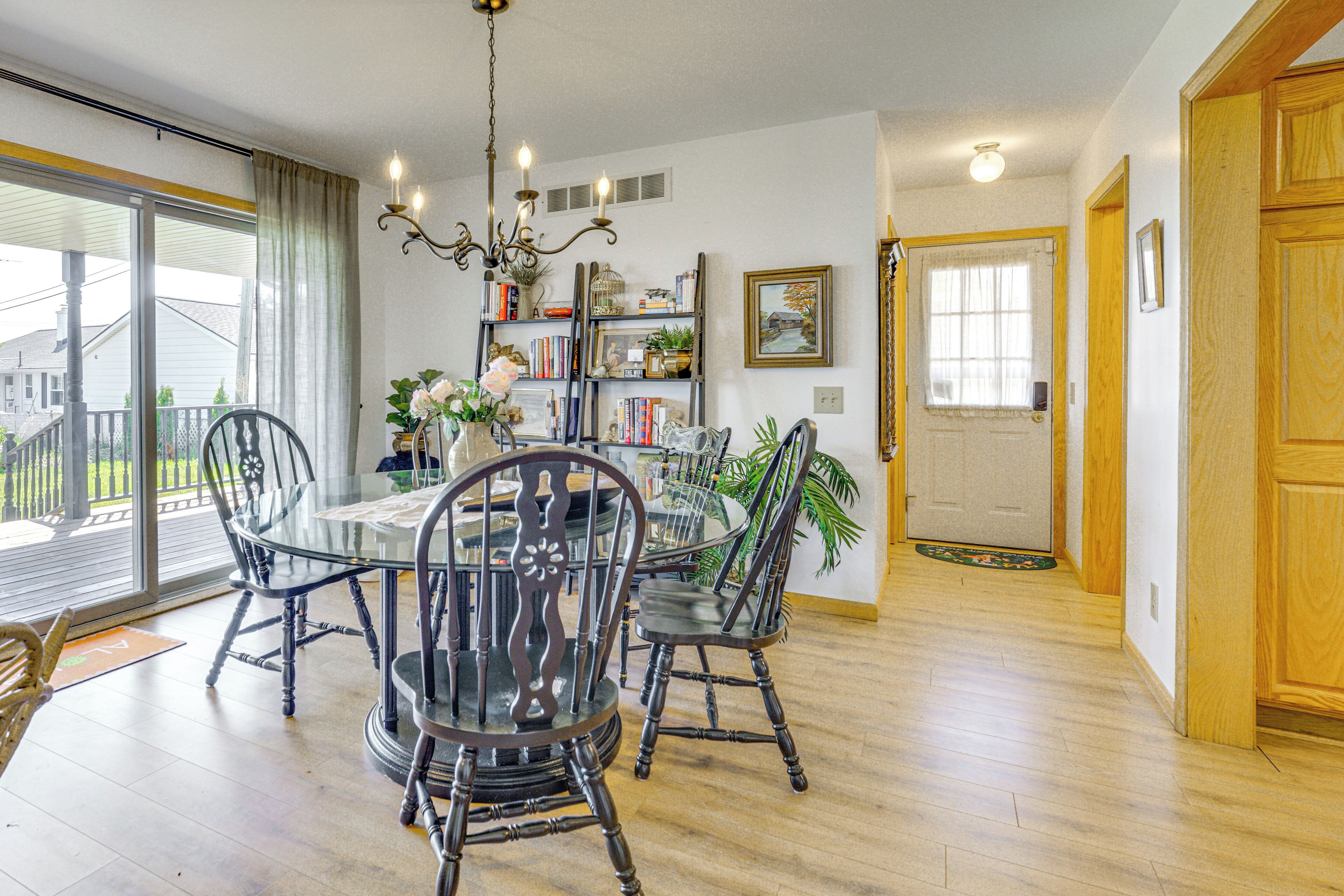 House (4 Bedrooms) | Interior