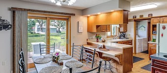 Pet-friendly Exeter Home Near Rte 6 & I-80