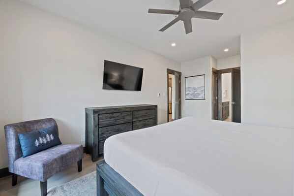 Room - Beaver Creek Slope-Side Luxury | UB306 (Beaver Creek)