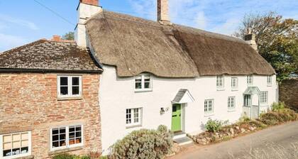Hideaway Cottage | Thatched Devon Retreat