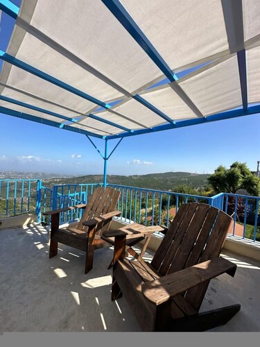 Alali s Guesthouse With tub