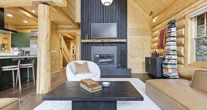 Log Cabin With Shou Sugi Ban Fireplace - Vh401 4 Bedroom Home