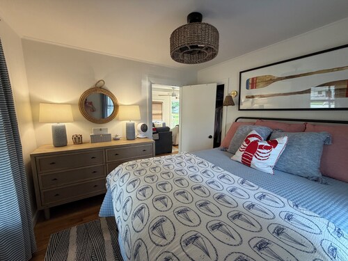 4-bedroom Charming Cape Cod Cottage