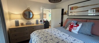 4-bedroom Charming Cape Cod Cottage