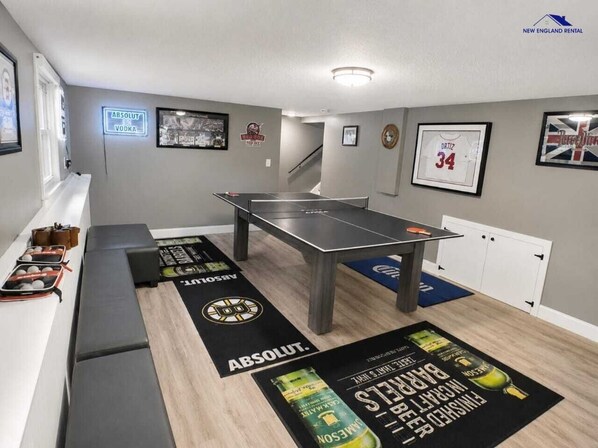 Spielezimmer