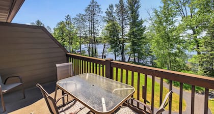 Gorgeous Condo on Duck Lake with indoor pool and onsite volleball, tennis and fi