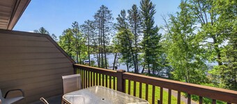 Gorgeous Condo on Duck Lake with indoor pool and onsite volleball, tennis and fi