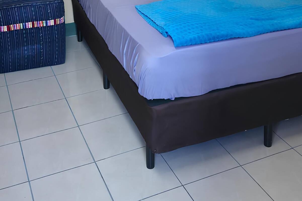 Kamar Double Basic | Seprai linen