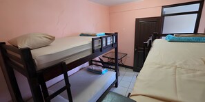 Desk - Hostal el Talpetate San Pedro la Laguna (San Pedro La Laguna)