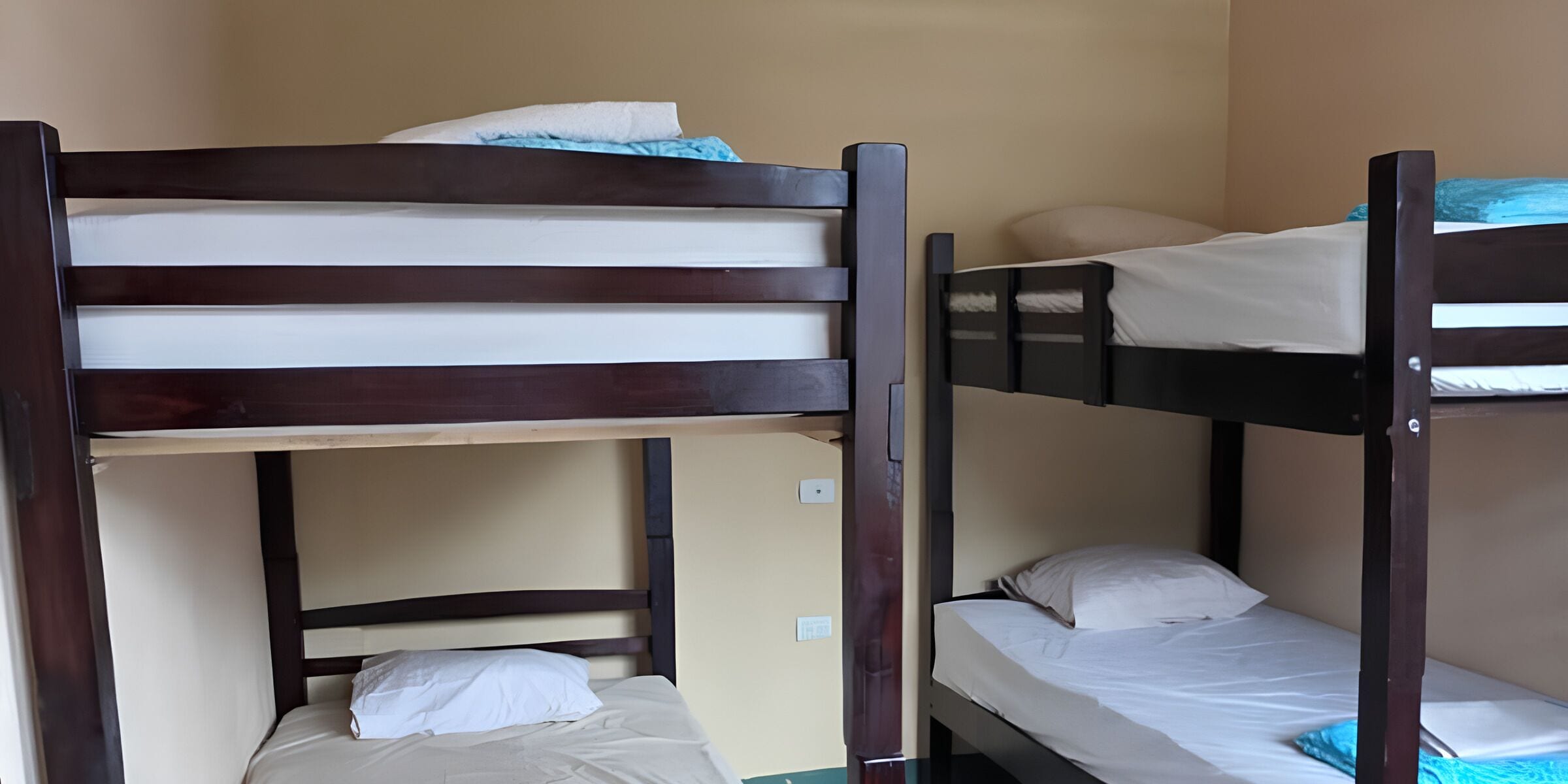 Basic Shared Dormitory, Women only