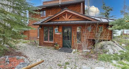 New!Quiet Shore Chalet-Cozy 3 Bed/3 Bath Home on the Shores of Columbine Lake