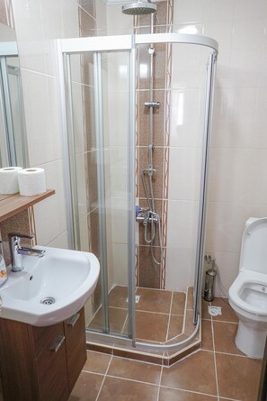 Deluxe Room, Sea View | Bathroom - My Way Teras Hotel (İstanbul)
