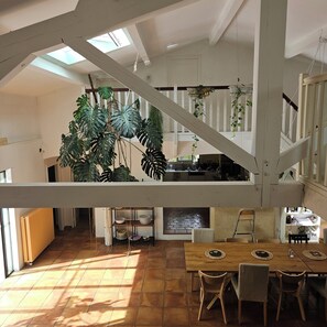 Dining - Vrbo Property (Saussines)