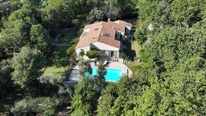 Exterior - Vrbo Property (Saussines)