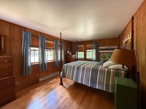 7 habitaciones, escritorio, tabla de planchar con plancha y wifi 