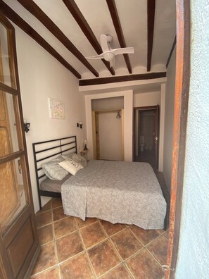 Room - Vrbo Property (Tarragona)