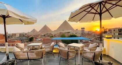 Pyramids view walk there in minutes