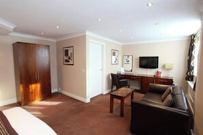 Living area - Dolphin Sa1 (Swansea)