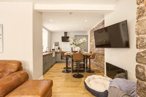 Interior - Harbour Cottage Seahouses (Seahouses)